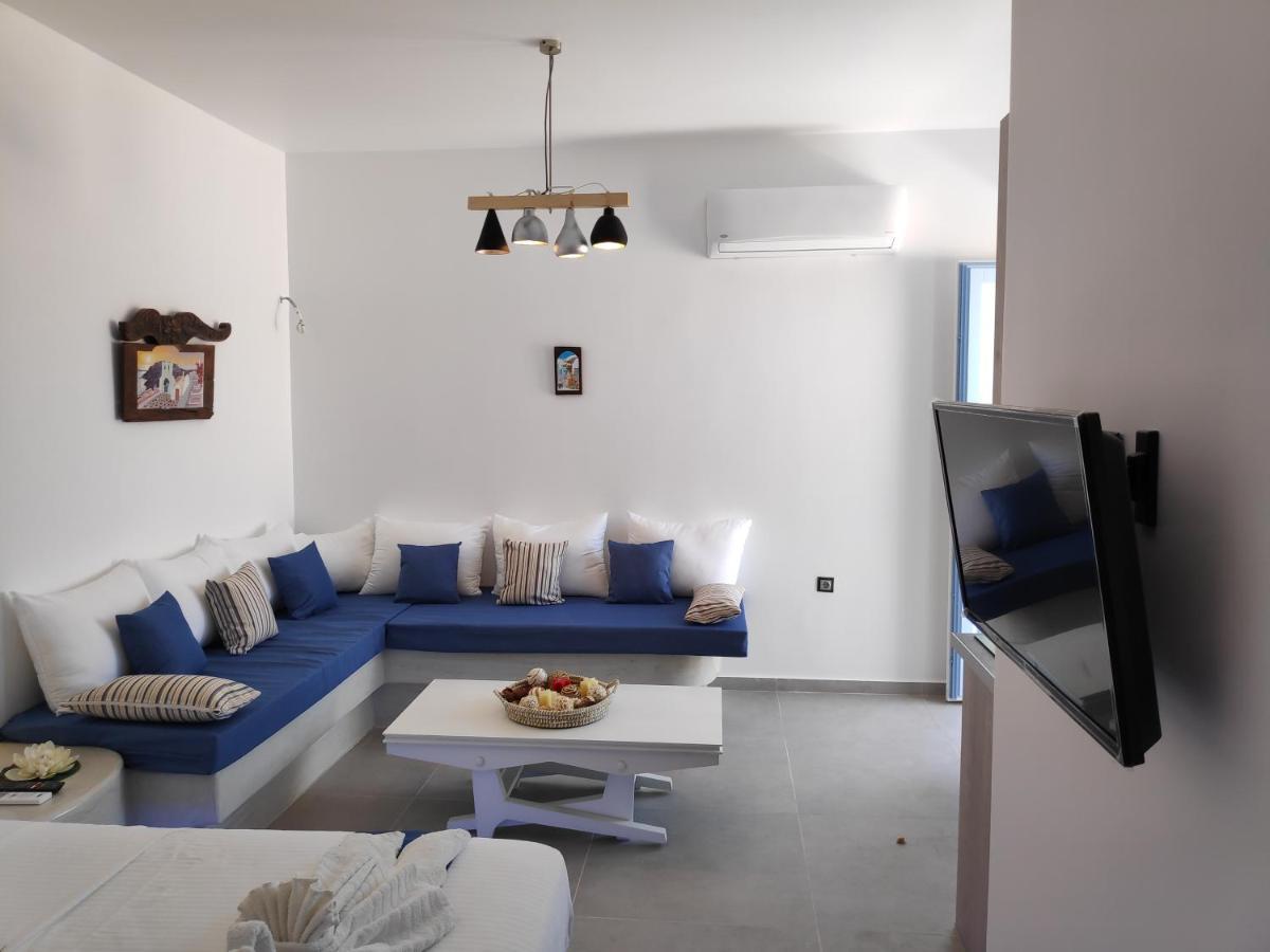 Santoxenia Studio Dirmelas Kamári Dış mekan fotoğraf